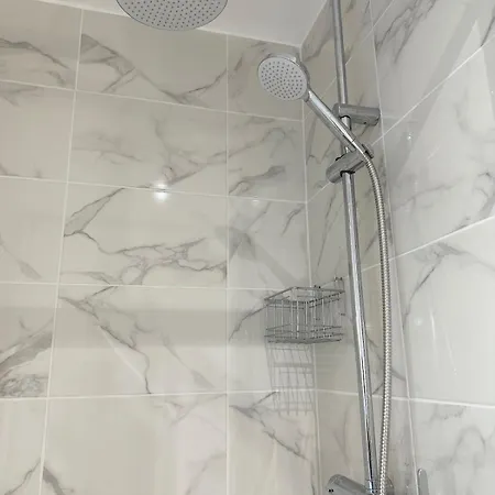 Les Tulipes - T3 Renove Avec Parking, Terrasse Et Climatisation * Canet-en-Roussillon