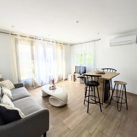 Les Tulipes - T3 Renove Avec Parking, Terrasse Et Climatisation * Canet-en-Roussillon