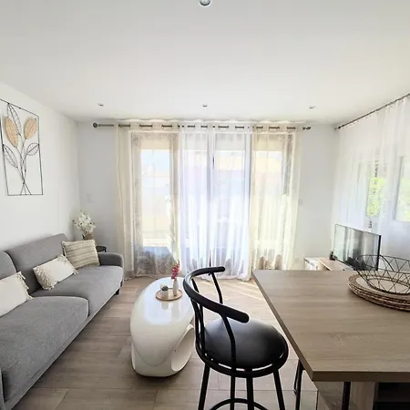 Les Tulipes - T3 Renove Avec Parking, Terrasse Et Climatisation Canet-en-Roussillon